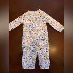 Carter’s 3-6 month outfit